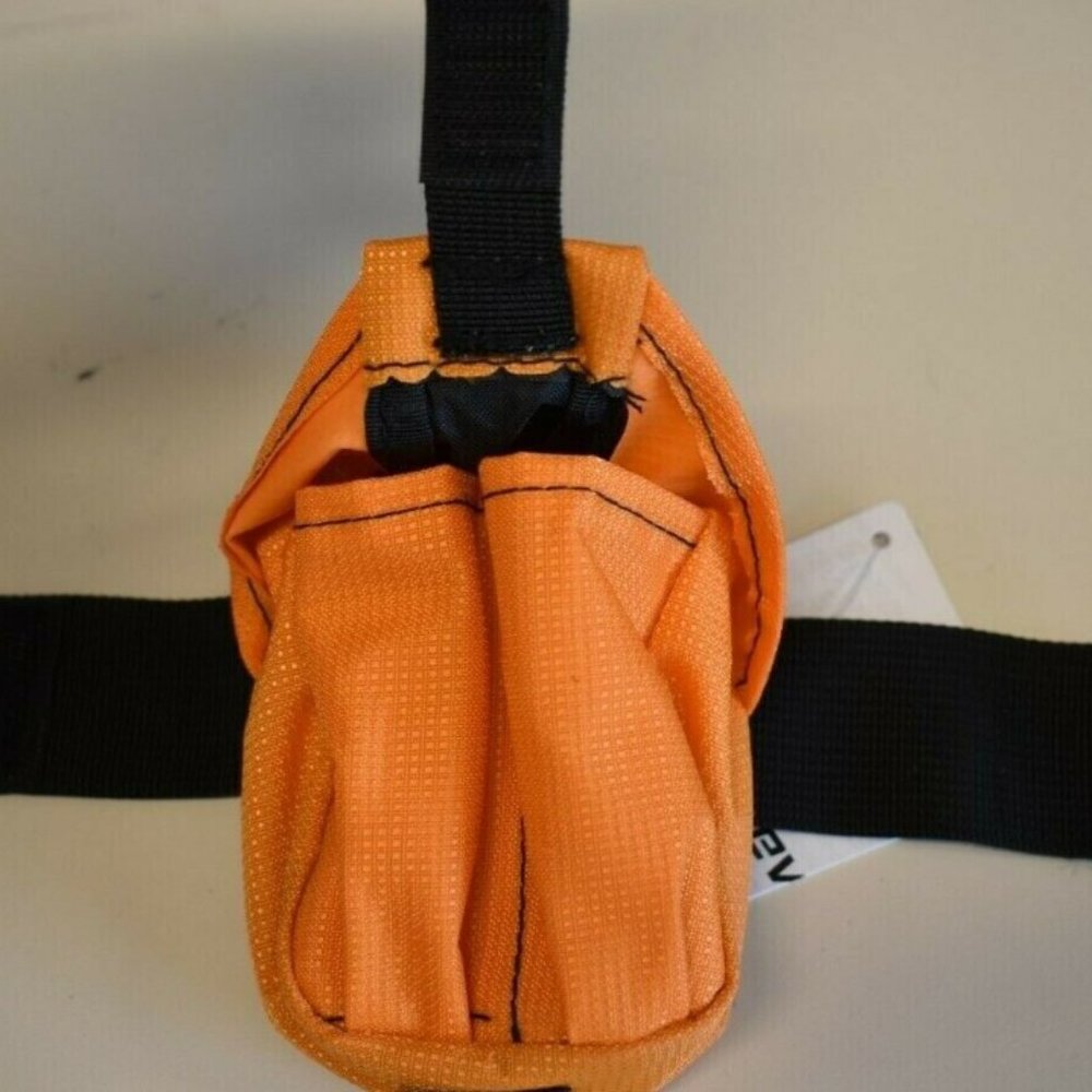 Speedsleev Bicycle Seat Saddle Bag Pack Ranger S Waterproof Retail $35 Orange - Picture 4 of 7